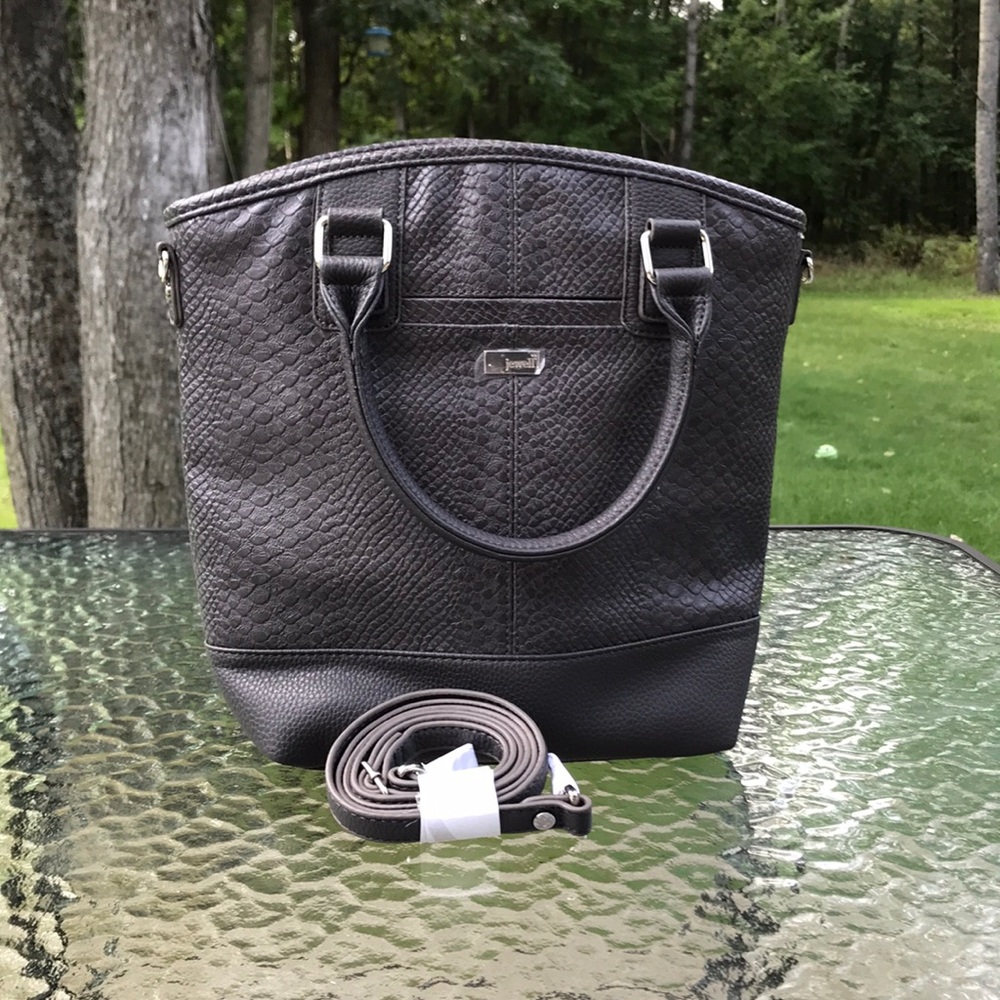 Thirty one- Jewell